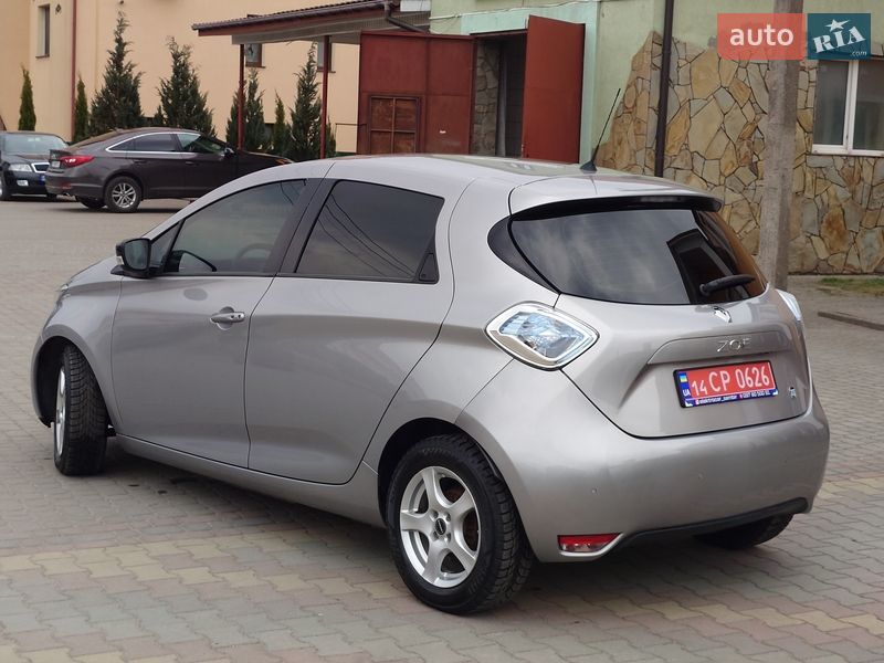 Хэтчбек Renault Zoe 2016 в Самборе