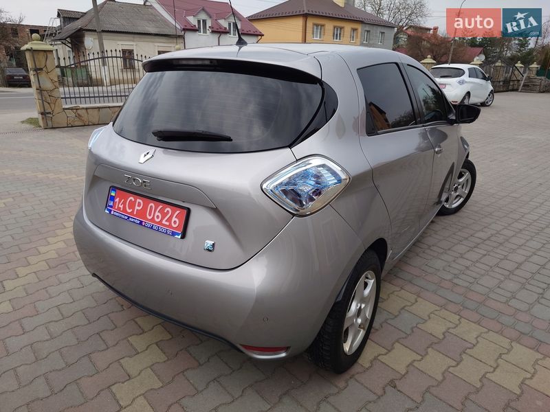 Хэтчбек Renault Zoe 2016 в Самборе