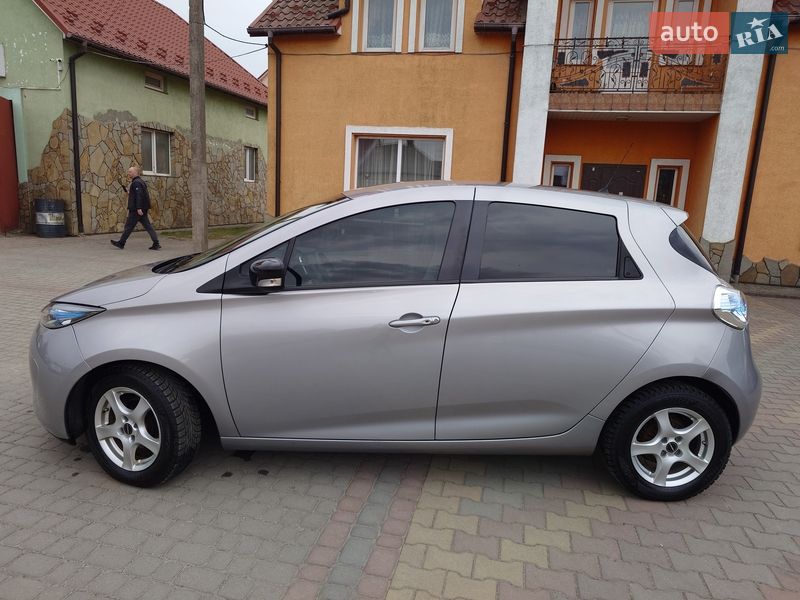 Хэтчбек Renault Zoe 2016 в Самборе