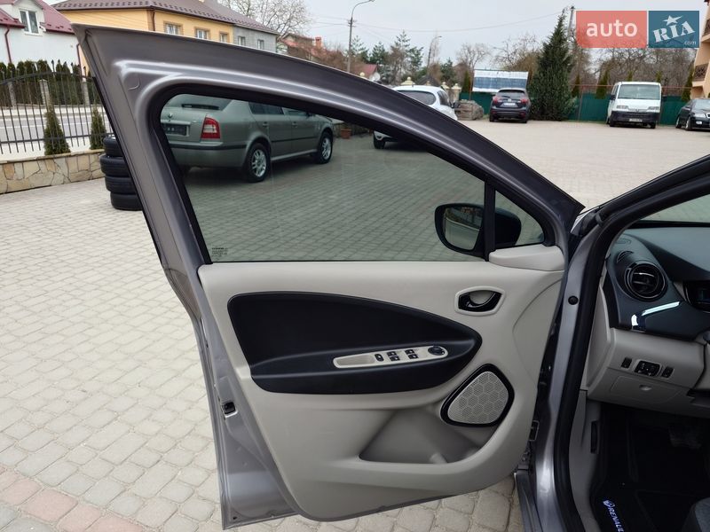 Хэтчбек Renault Zoe 2016 в Самборе