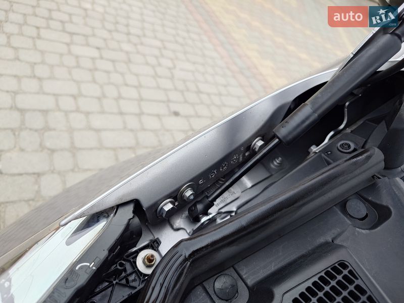 Хэтчбек Renault Zoe 2016 в Самборе