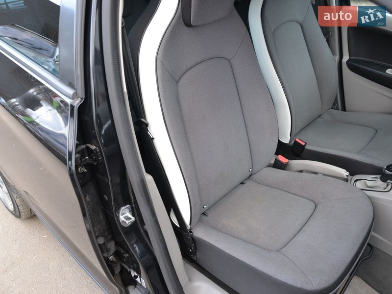 Хетчбек Renault Zoe 2015 в Луцьку