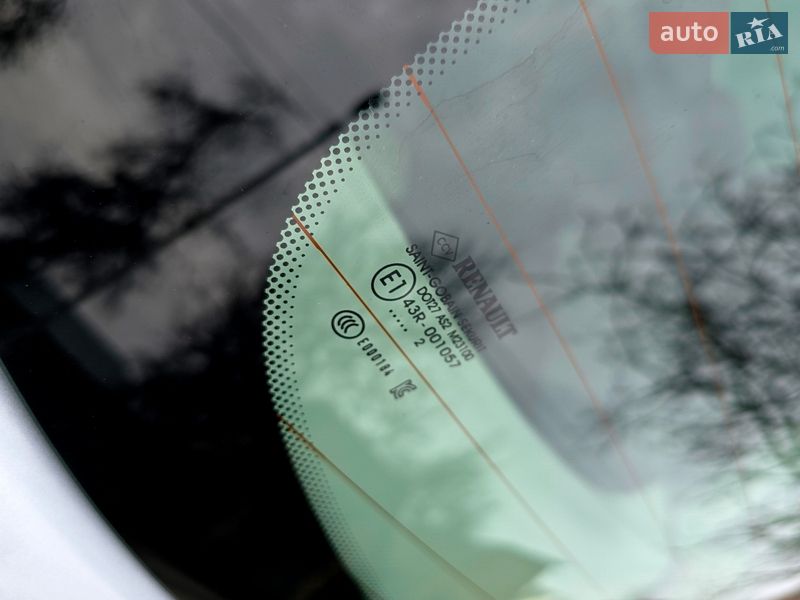 Хэтчбек Renault Zoe 2022 в Киеве фото 25 Хэтчбек Renault Zoe 2022 в Киеве