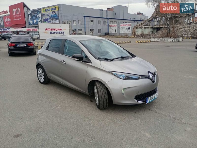 Хэтчбек Renault Zoe 2015 в Киеве фото 5 Хэтчбек Renault Zoe 2015 в Киеве