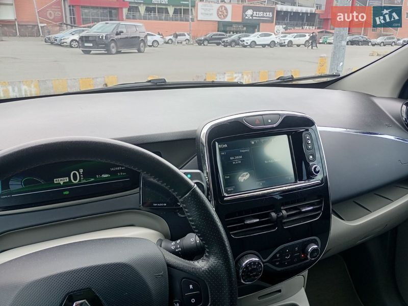 Хэтчбек Renault Zoe 2015 в Киеве фото 7 Хэтчбек Renault Zoe 2015 в Киеве