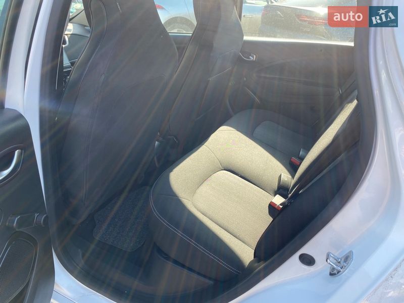 Хетчбек Renault Zoe 2020 в Дубні фото 8 Хетчбек Renault Zoe 2020 в Дубні