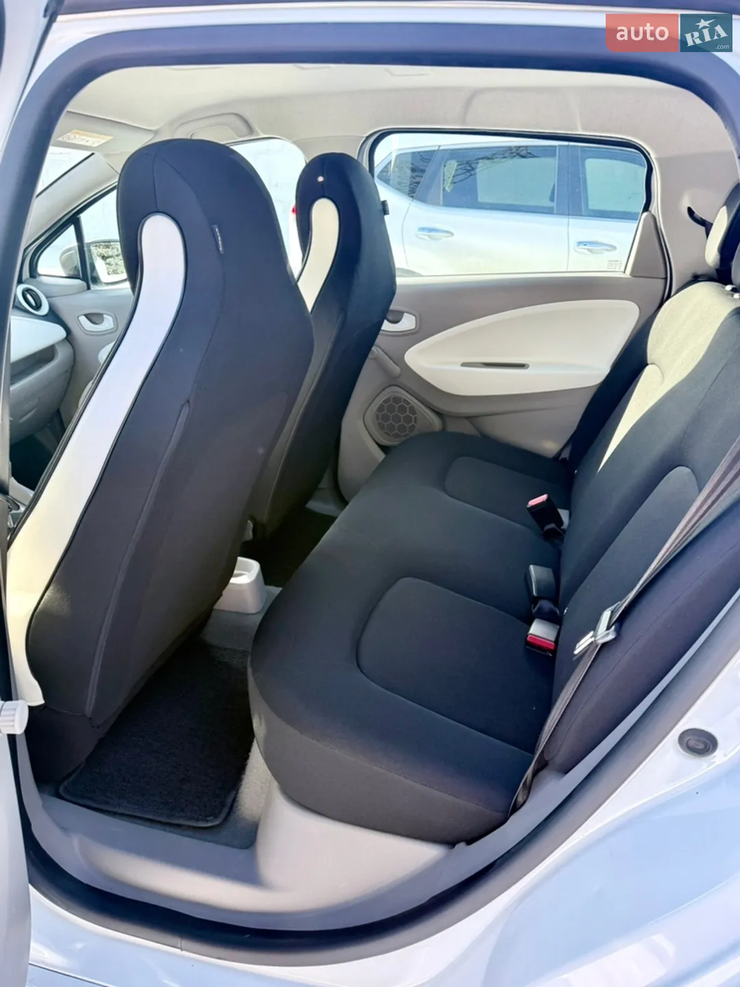 2019 Renault ZOE - мініатюра 16