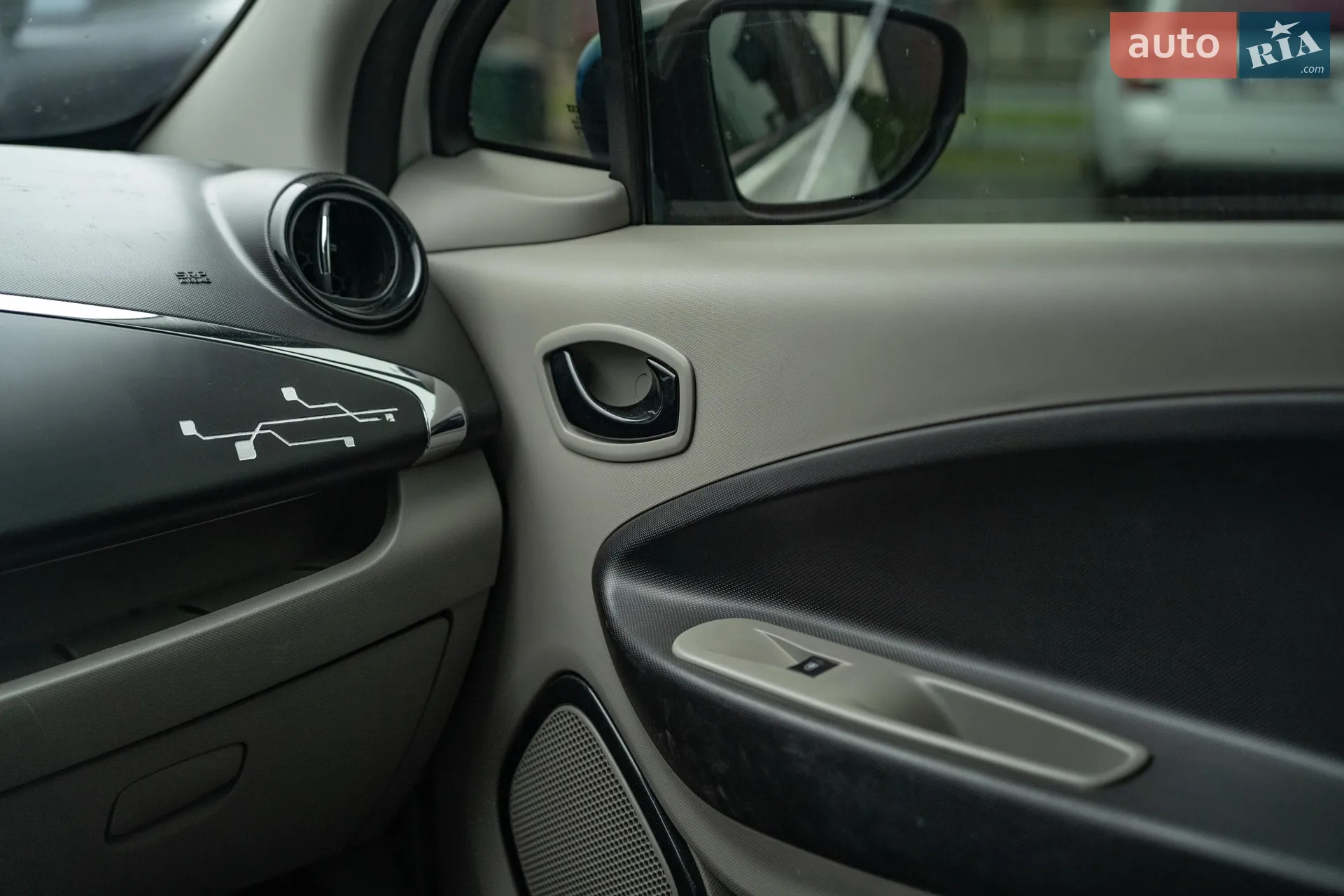2016 Renault ZOE - мініатюра 28