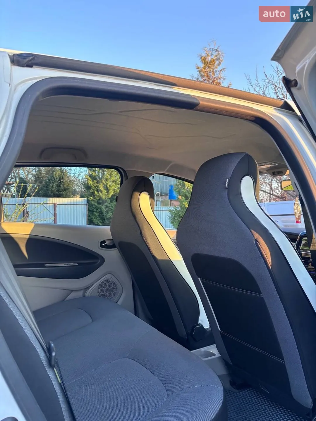 2015 Renault ZOE - мініатюра 10
