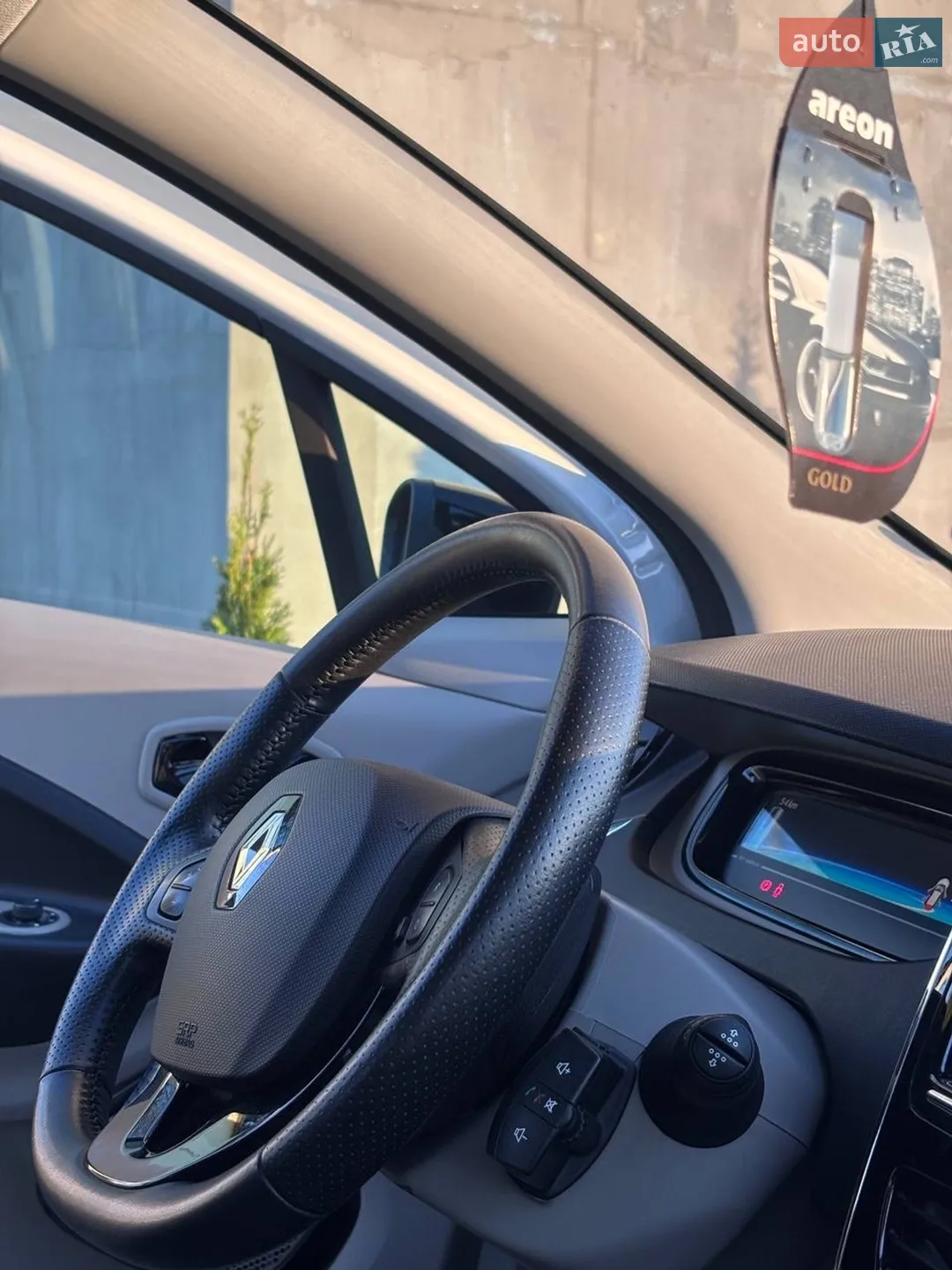 2015 Renault ZOE - мініатюра 12