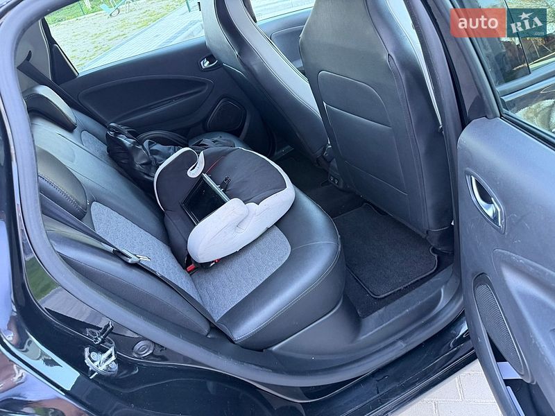 Хэтчбек Renault Zoe 2021 в Дубно