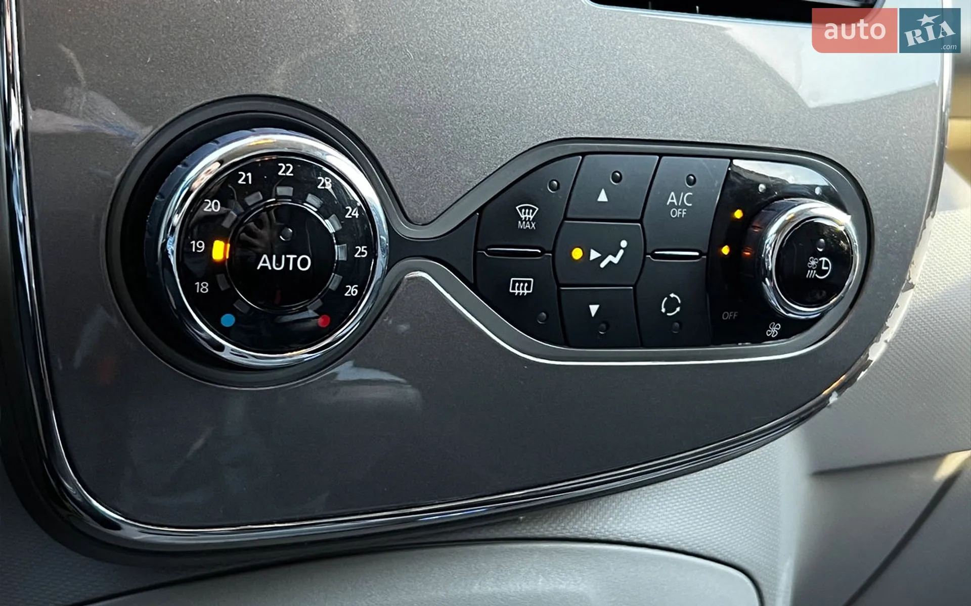 2018 Renault ZOE - мініатюра 16