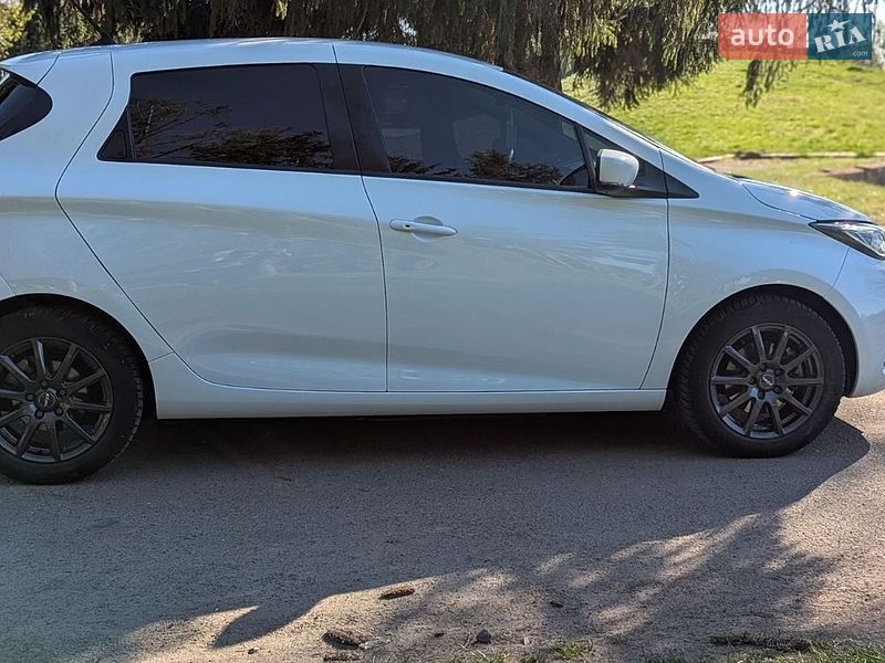 Хэтчбек Renault Zoe 2020 в Киеве