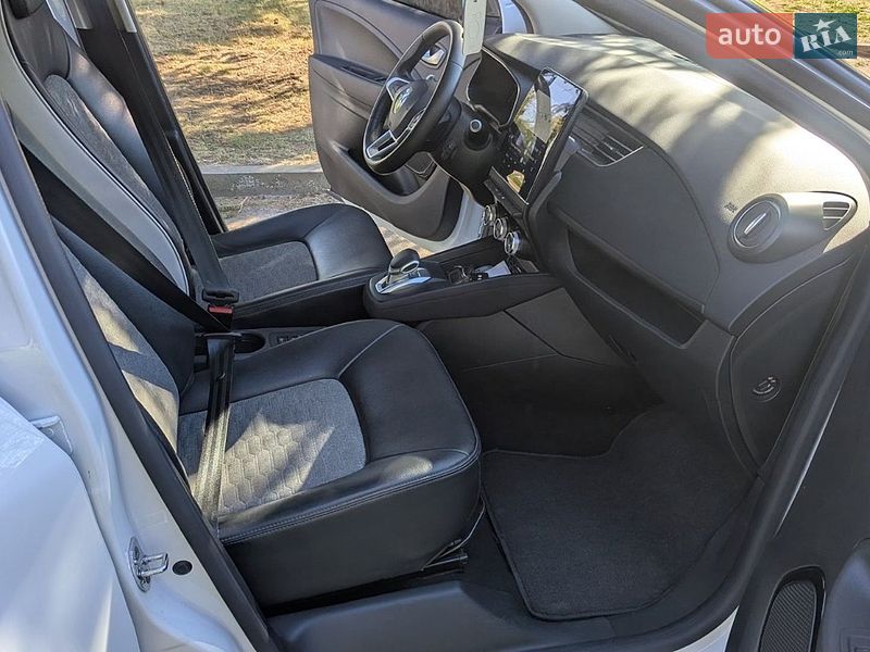 Хэтчбек Renault Zoe 2020 в Киеве
