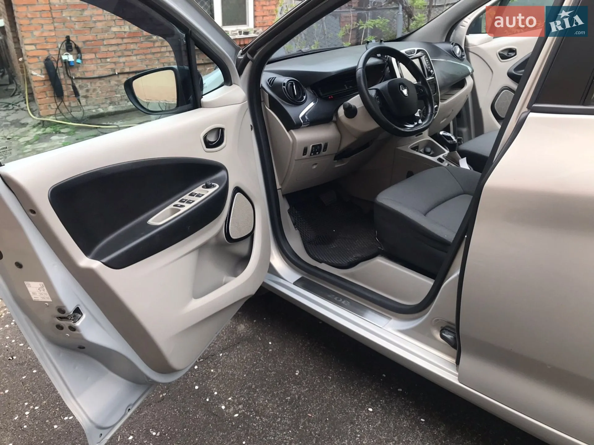 2015 Renault ZOE - мініатюра 9