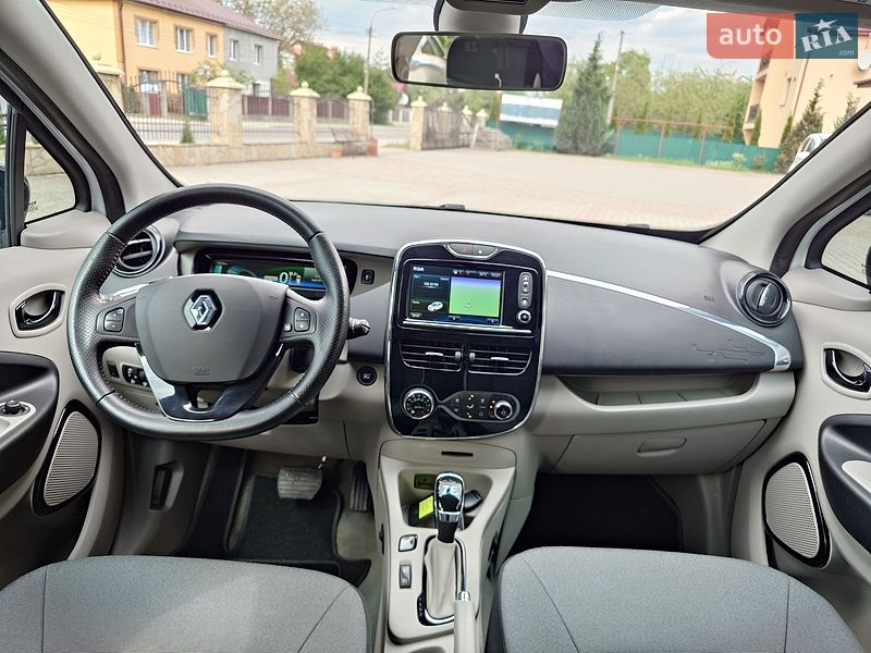 Хэтчбек Renault Zoe 2015 в Самборе