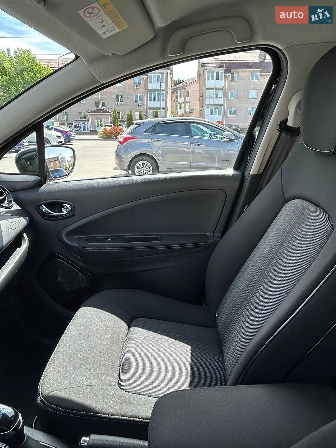 2019 Renault ZOE - мініатюра 13