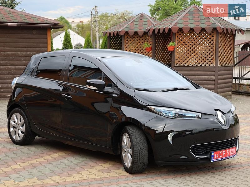 Хэтчбек Renault Zoe 2015 в Самборе