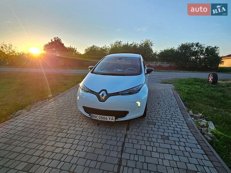 Хэтчбек Renault Zoe 2016 в Ровно