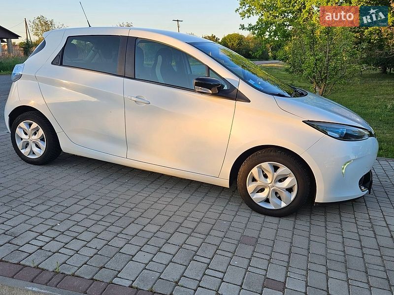 Хэтчбек Renault Zoe 2016 в Ровно