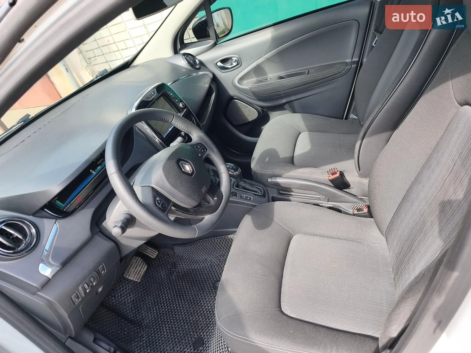 2017 Renault ZOE - мініатюра 30