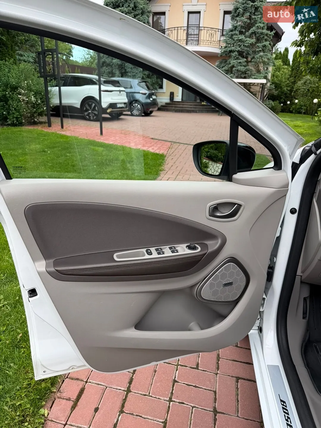 2017 Renault ZOE - мініатюра 12