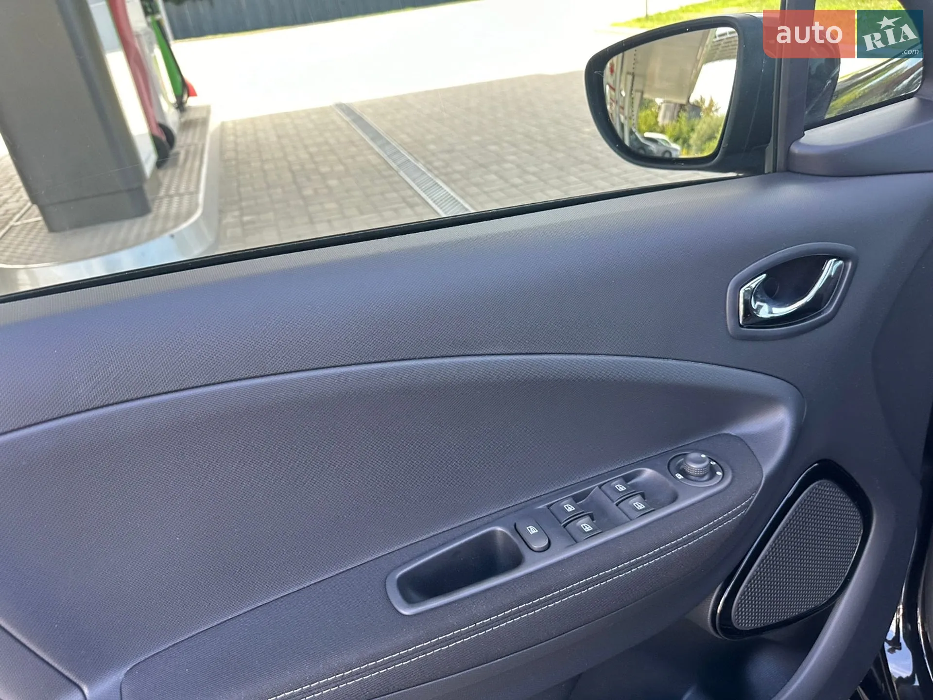 2017 Renault ZOE - мініатюра 18