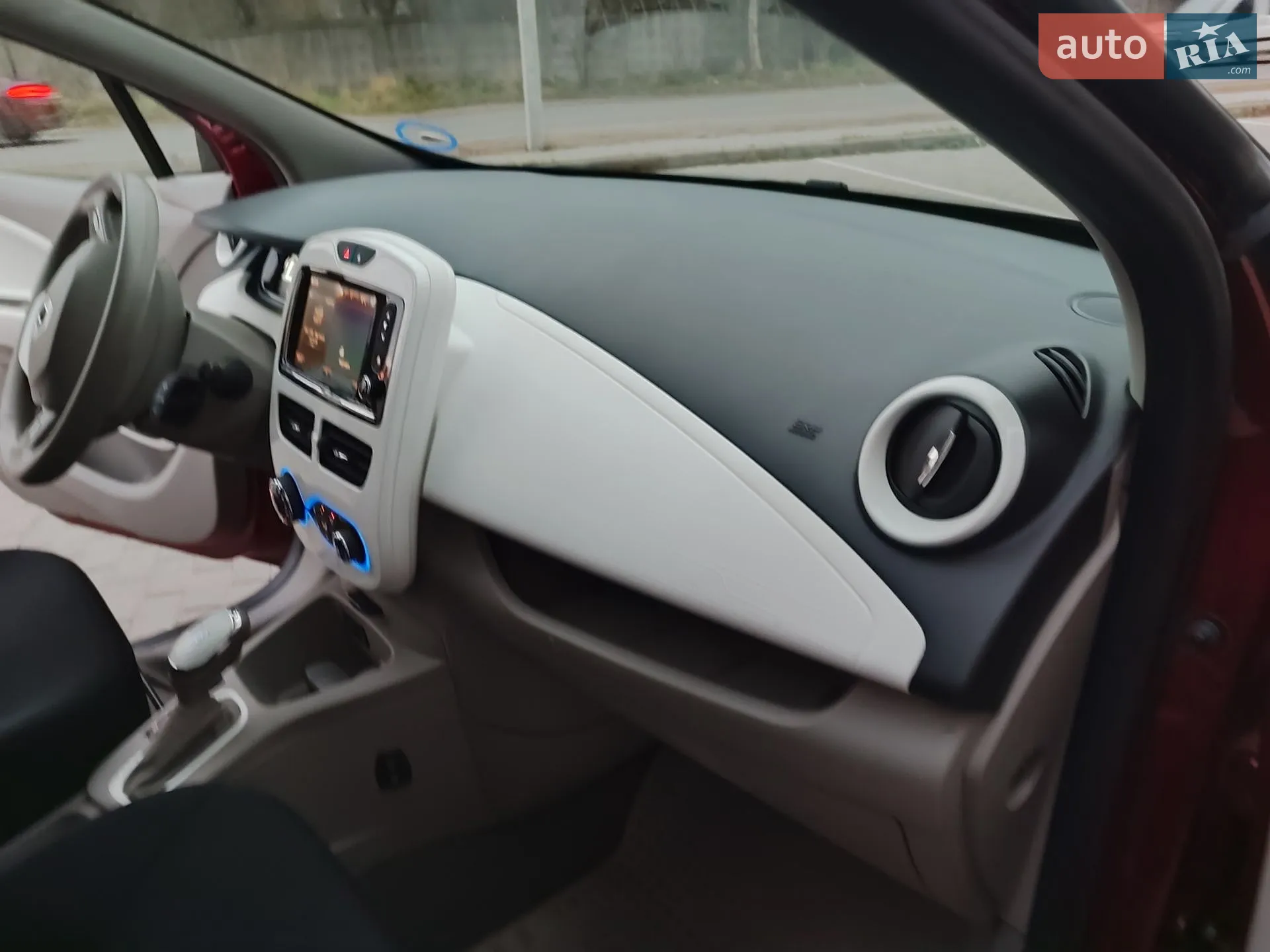 2017 Renault ZOE - мініатюра 32