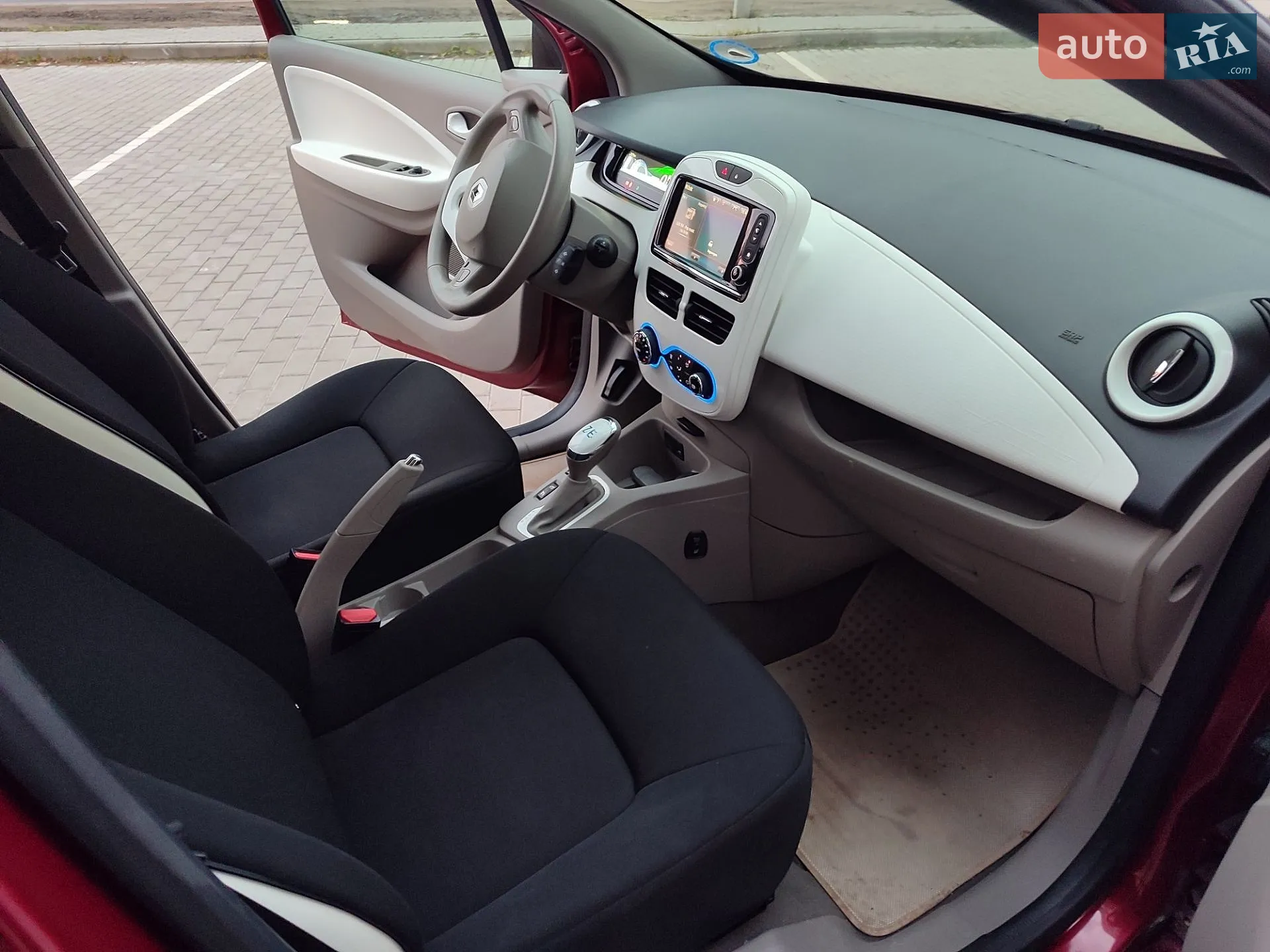 2017 Renault ZOE - мініатюра 38