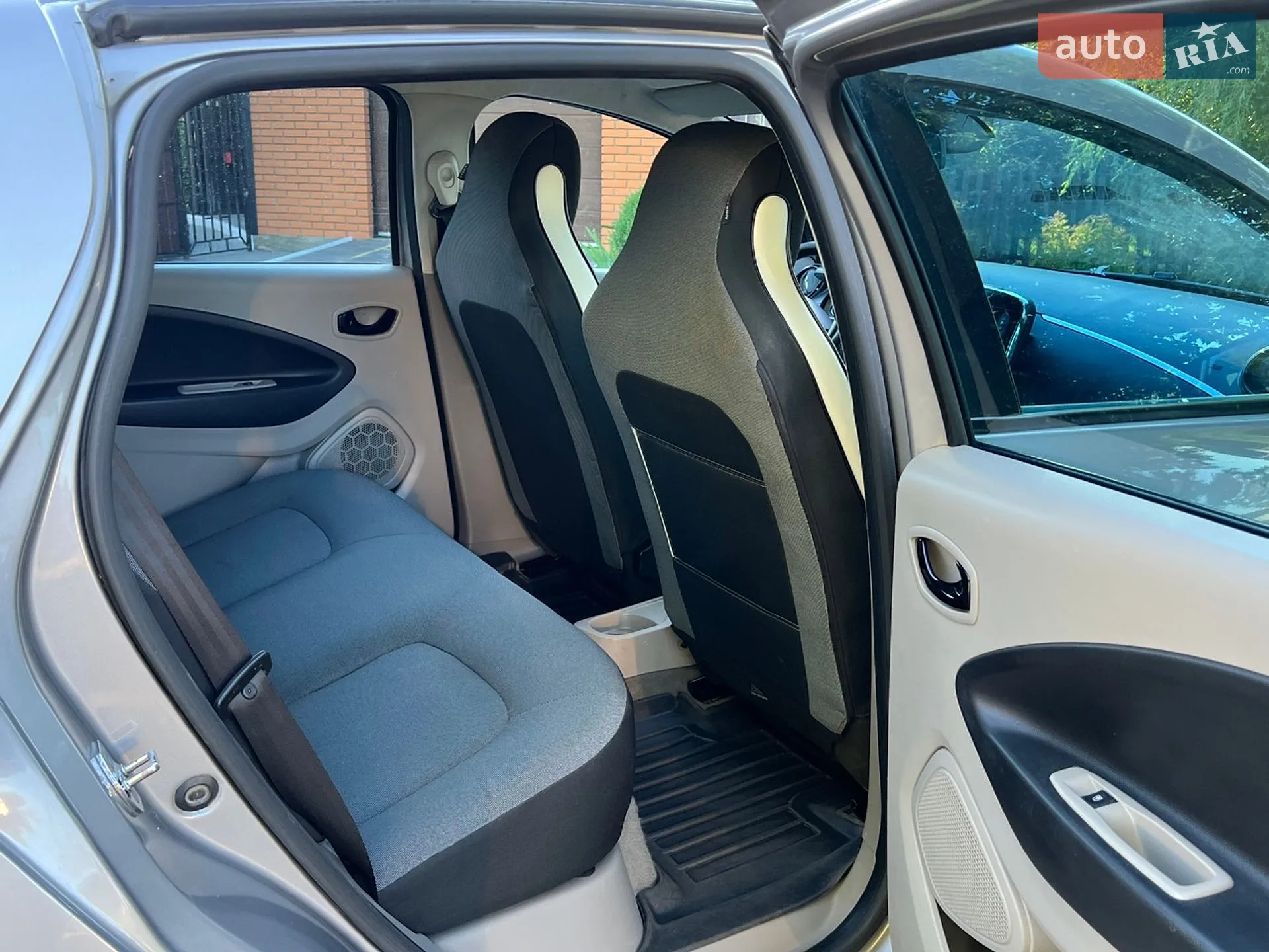 2014 Renault ZOE - мініатюра 18
