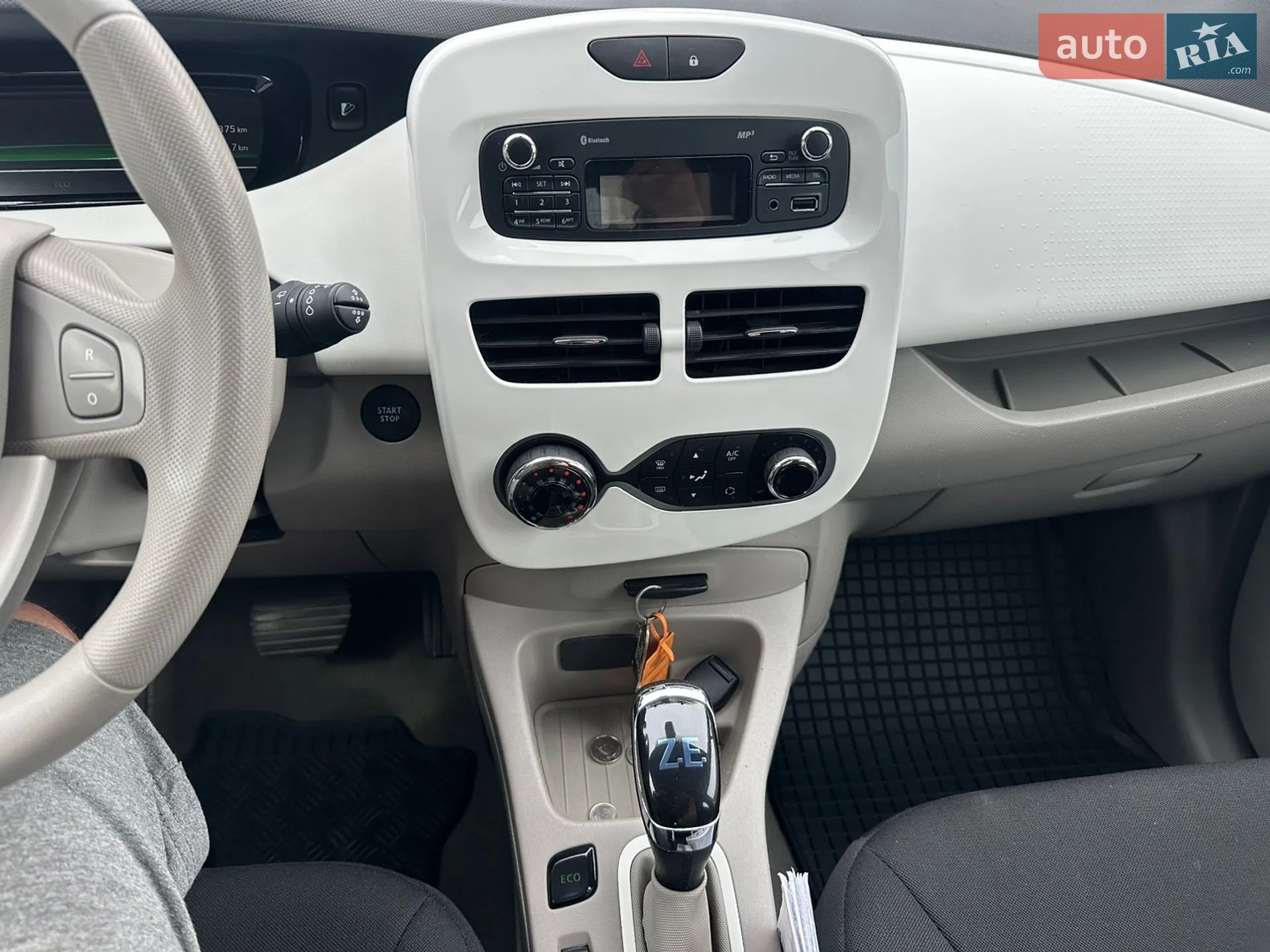 2017 Renault ZOE - мініатюра 15