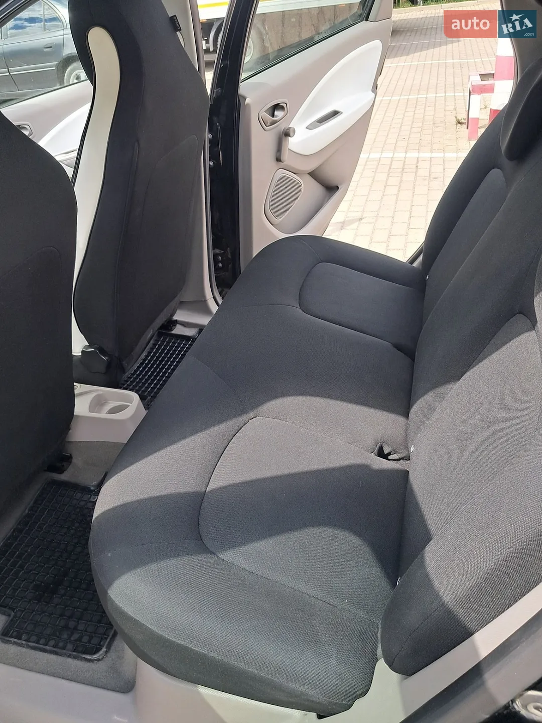2017 Renault ZOE - мініатюра 22