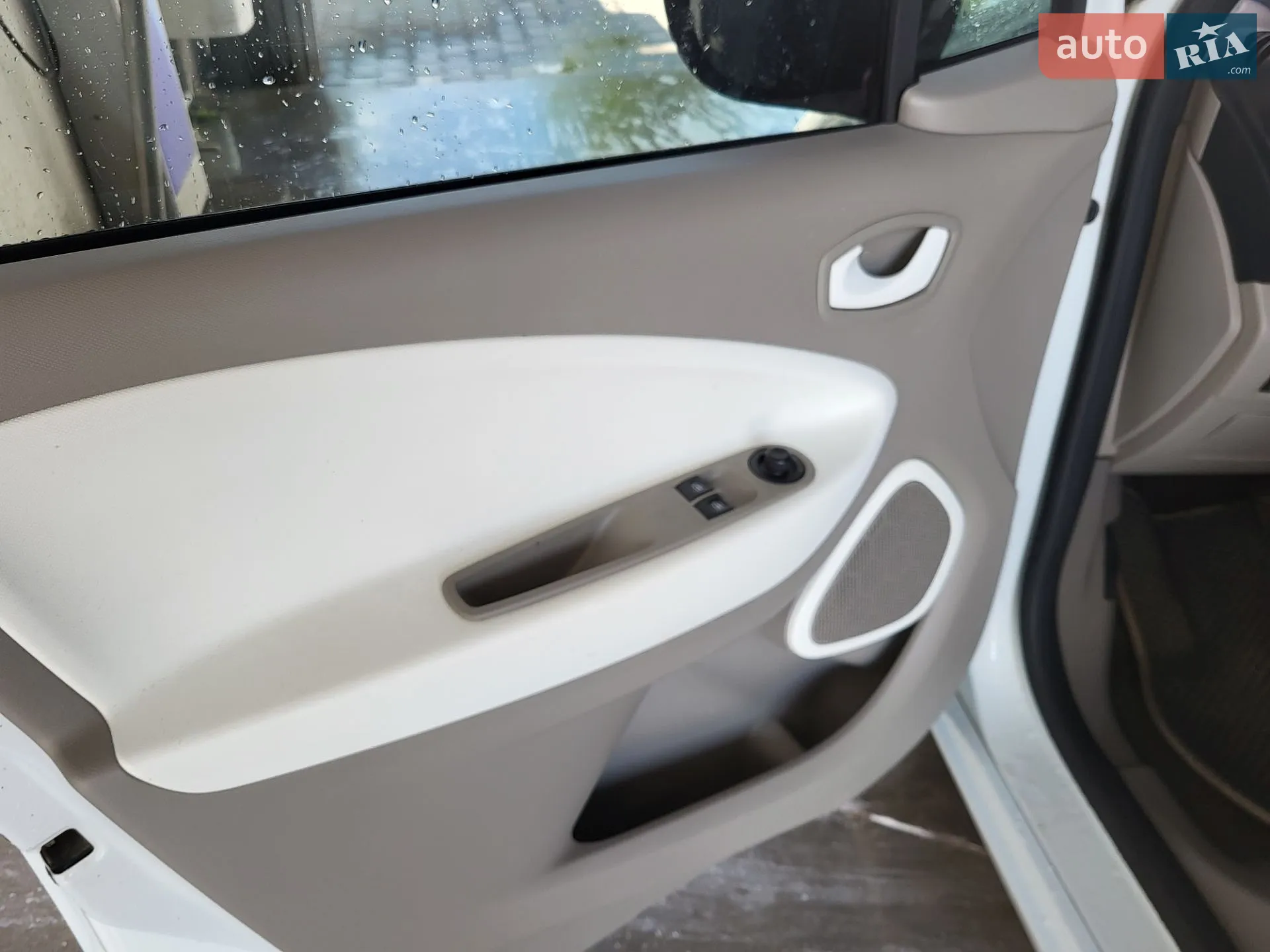 2015 Renault ZOE - мініатюра 9