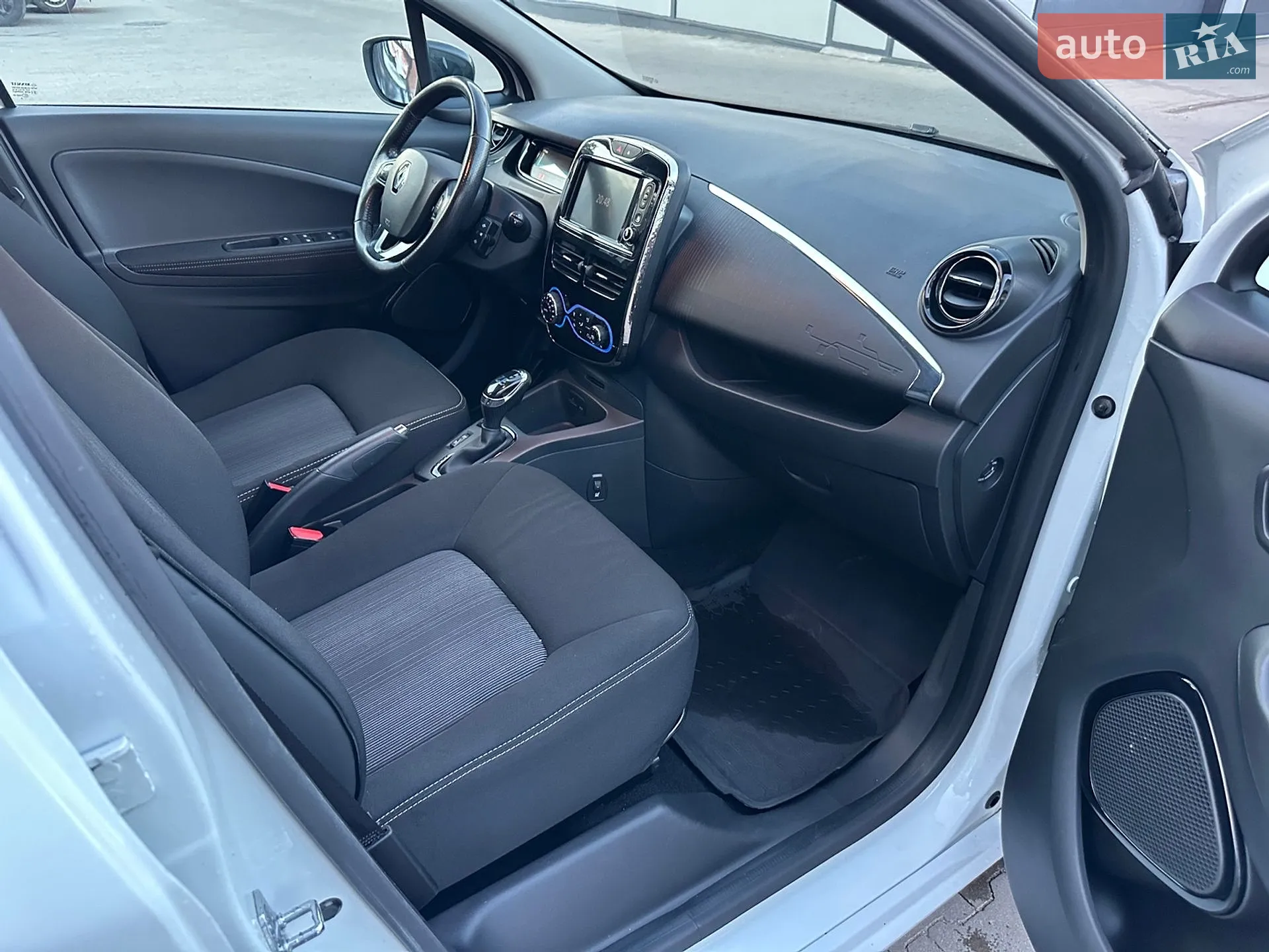 2018 Renault ZOE - мініатюра 13