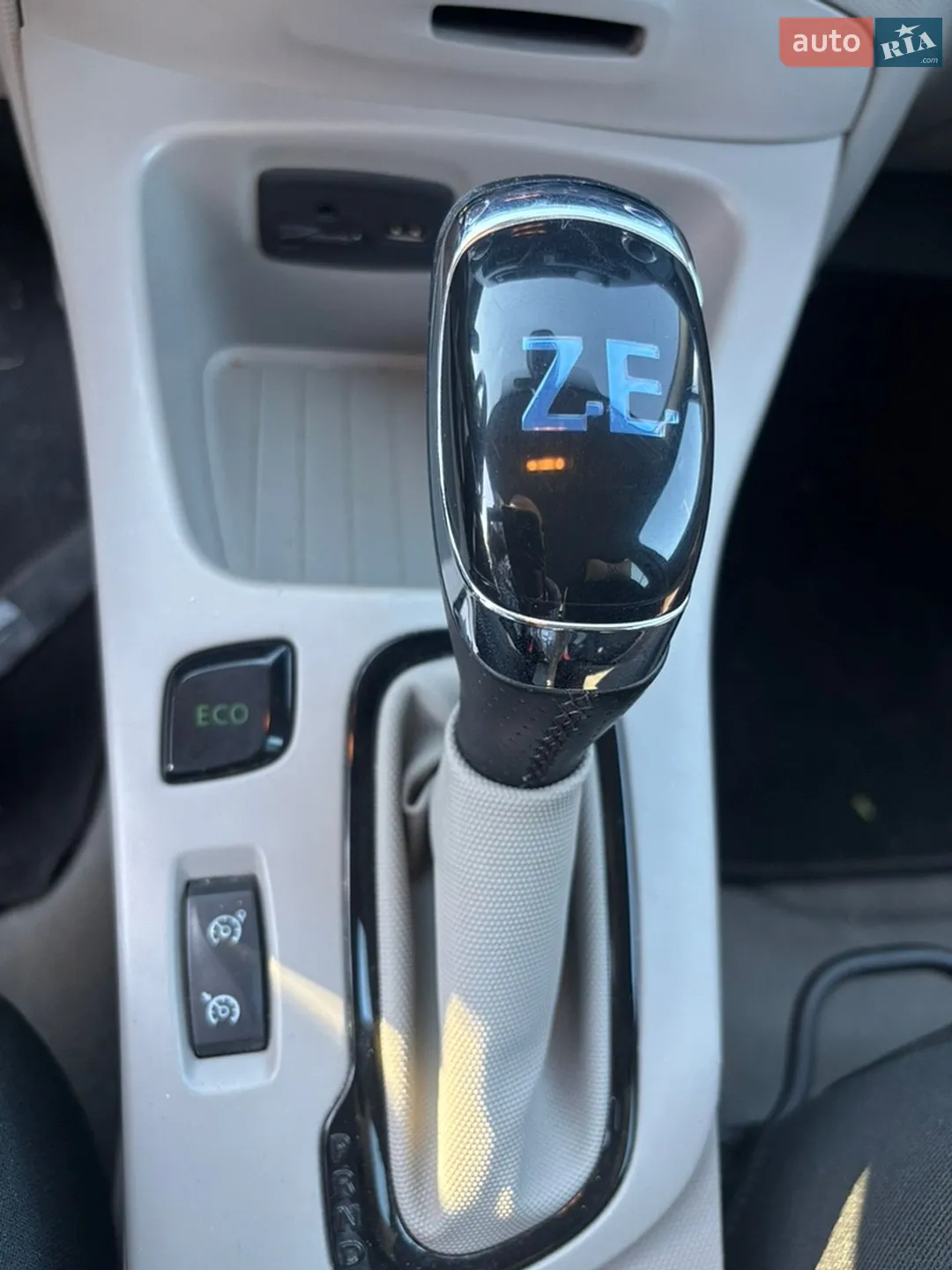 2016 Renault ZOE - мініатюра 10