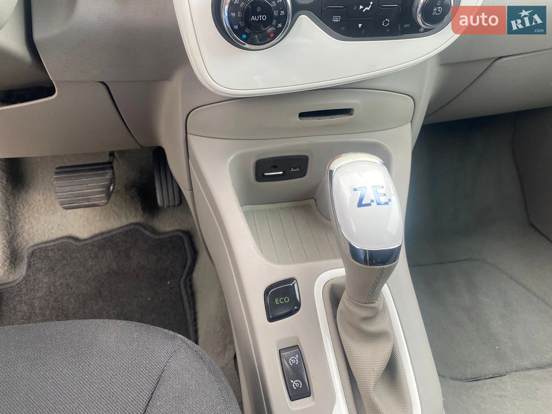 2015 Renault ZOE - мініатюра 19