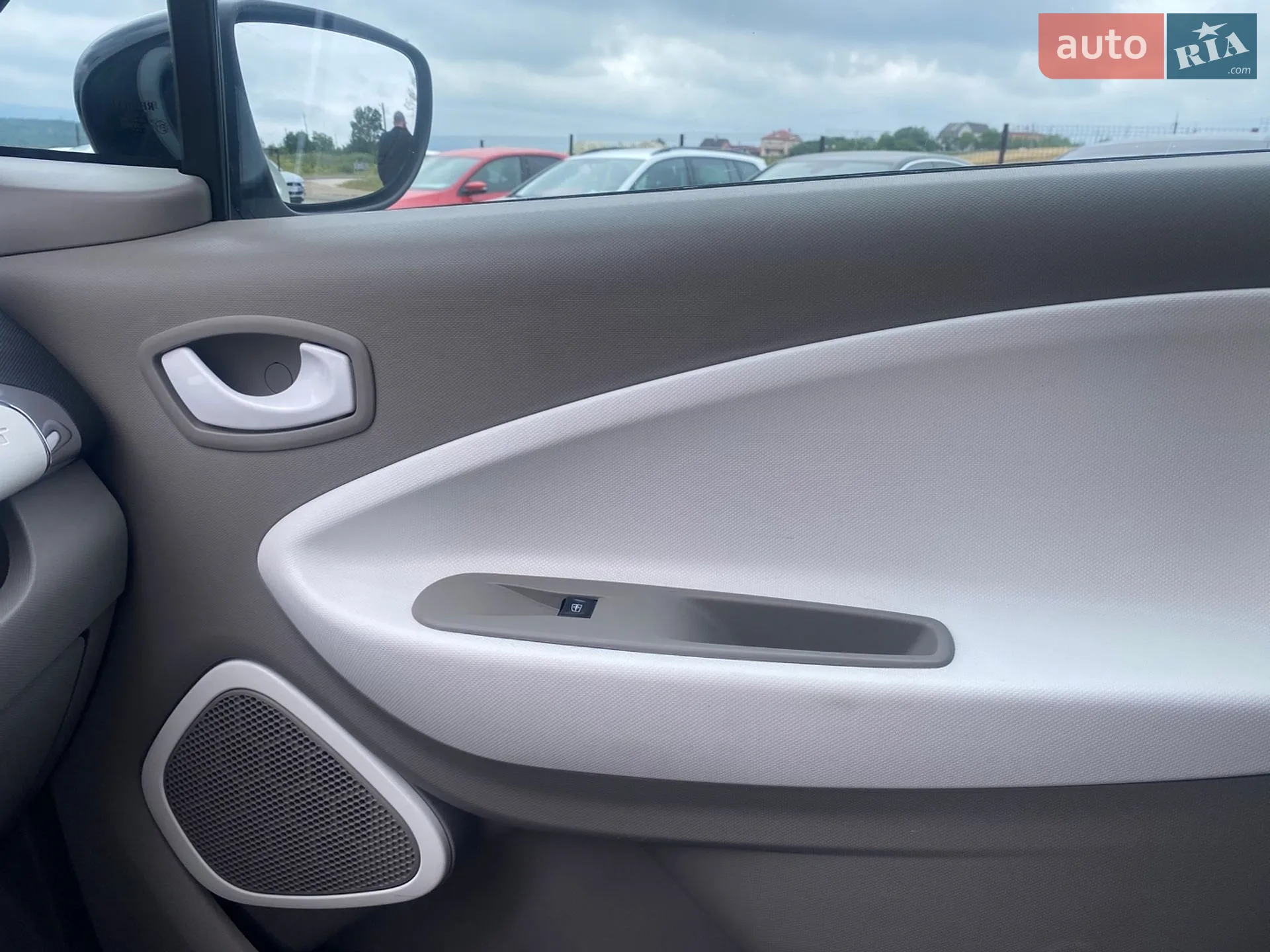 2015 Renault ZOE - мініатюра 23