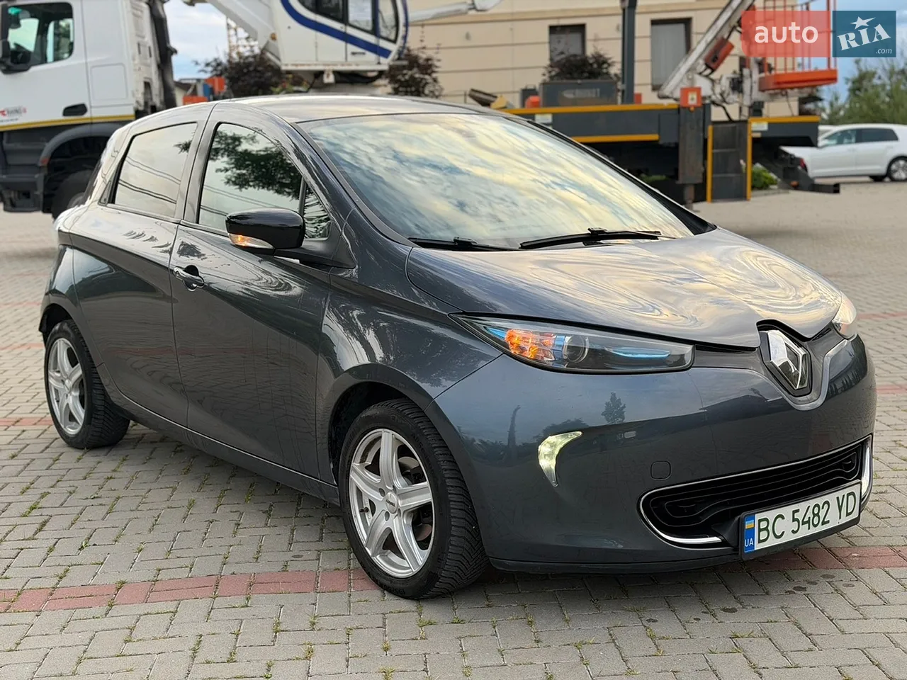 2016 Nissan Leaf - мініатюра 40