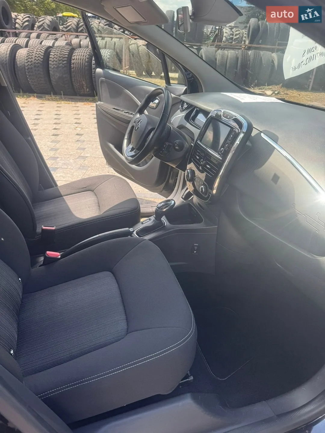 2017 Renault ZOE - мініатюра 12