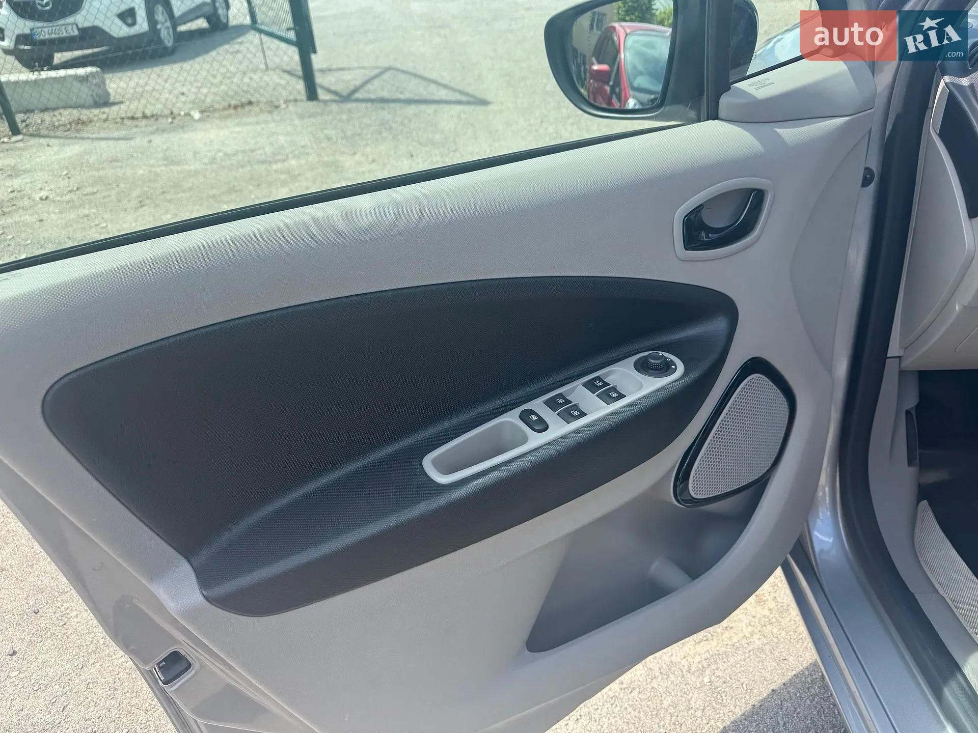 2016 Renault ZOE - мініатюра 14