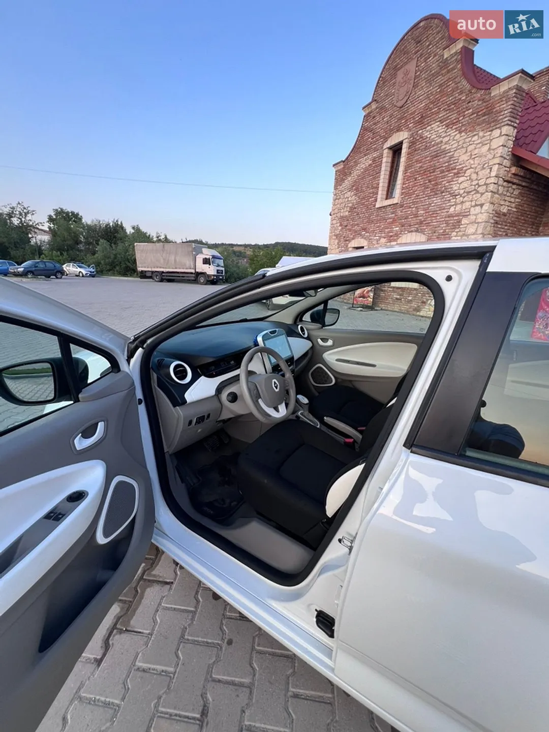 2017 Renault ZOE - мініатюра 33