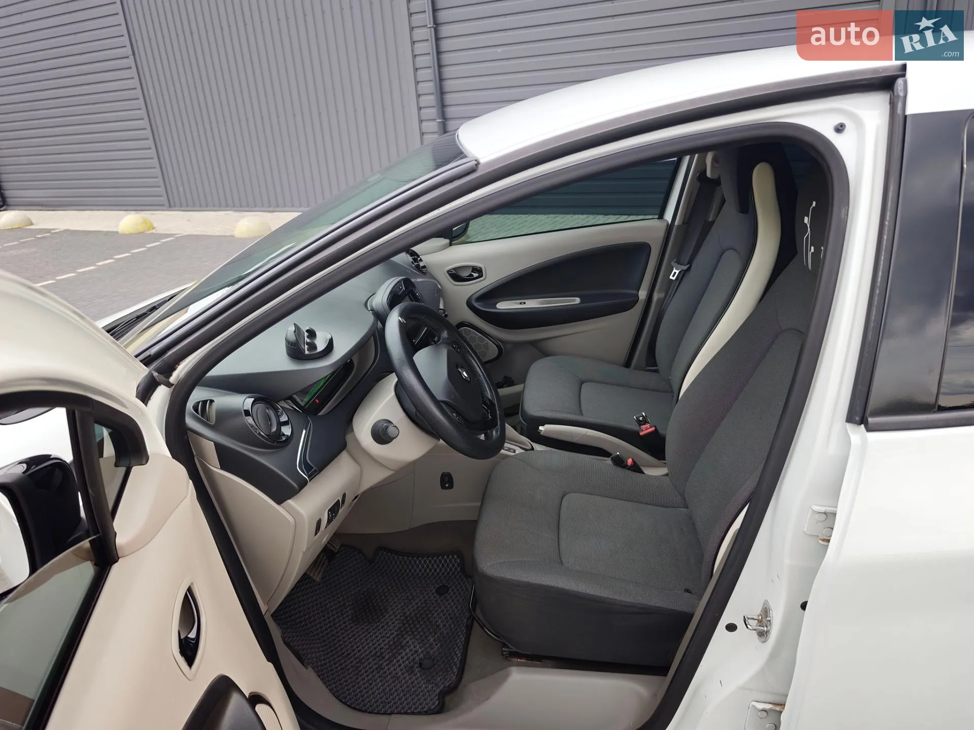 2016 Renault ZOE - мініатюра 12