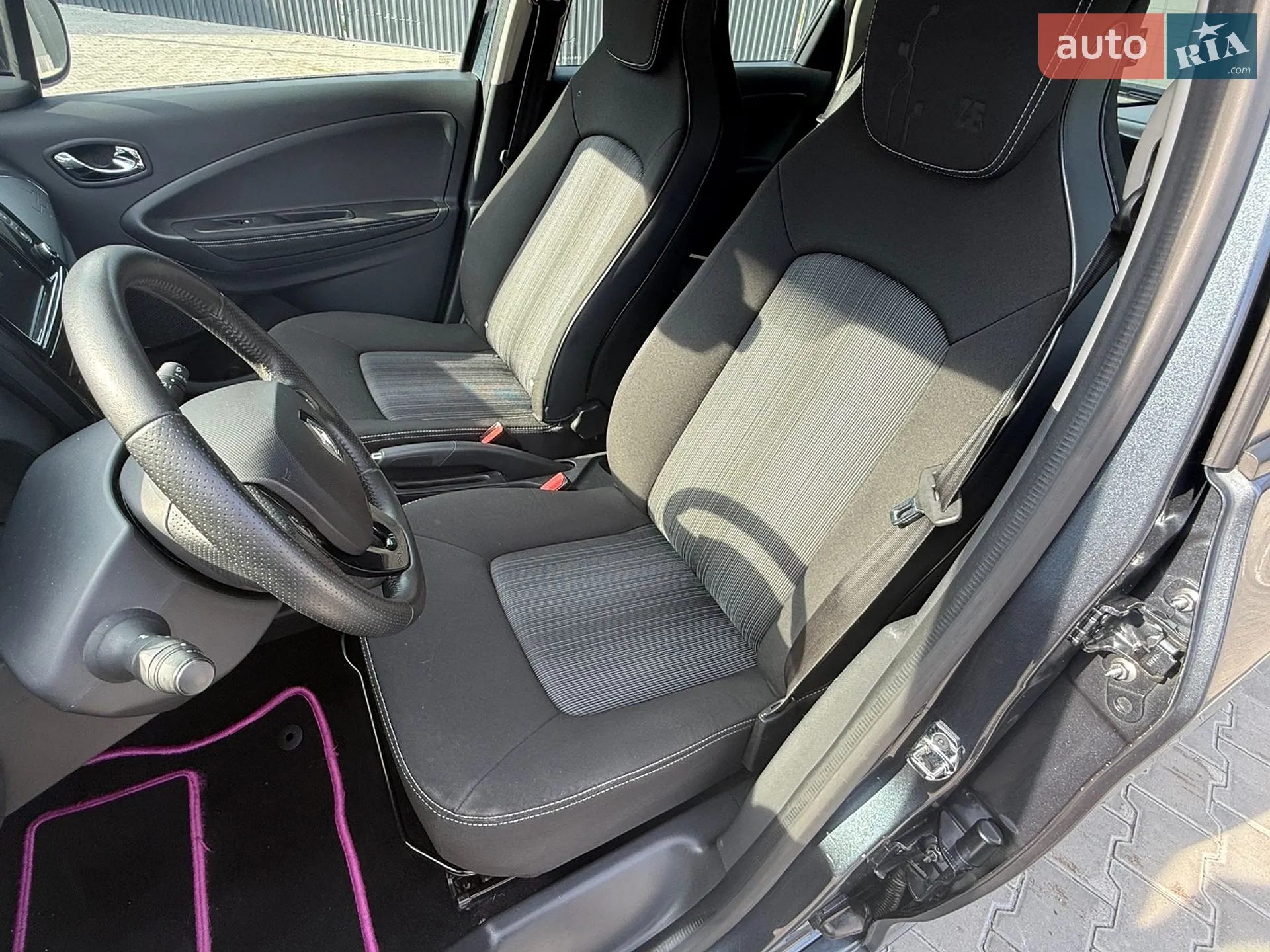 2017 Renault ZOE - мініатюра 30