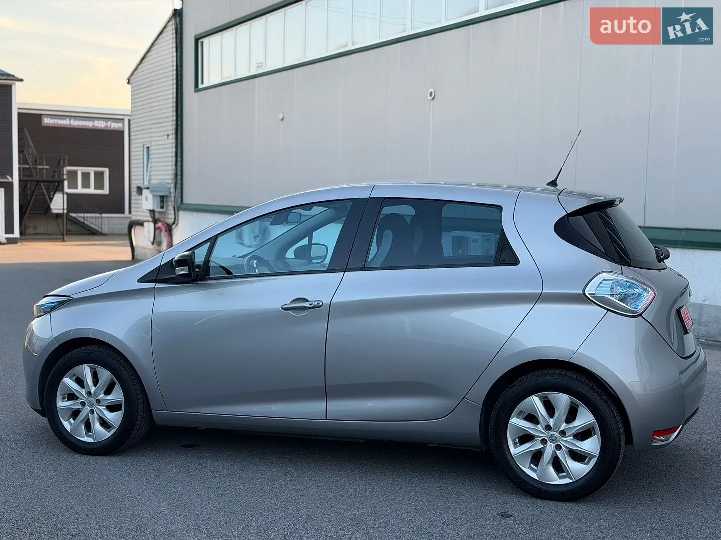2015 Renault ZOE - мініатюра 10