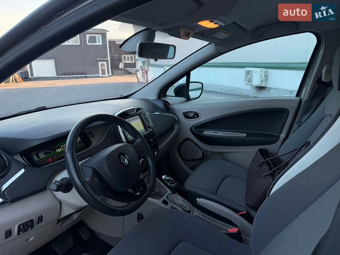2015 Renault ZOE - мініатюра 14