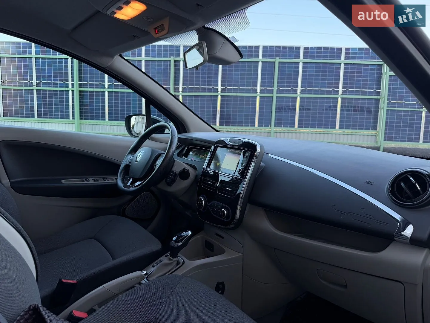 2015 Renault ZOE - мініатюра 18