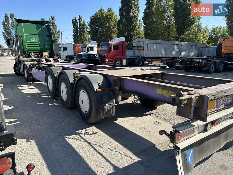 Контейнеровоз Renders N4TS31 2001 в Одесі