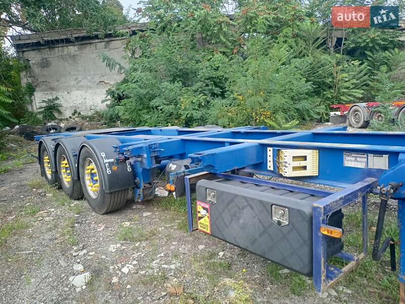 Контейнеровоз полуприцеп Renders SAF 2001 в Одессе