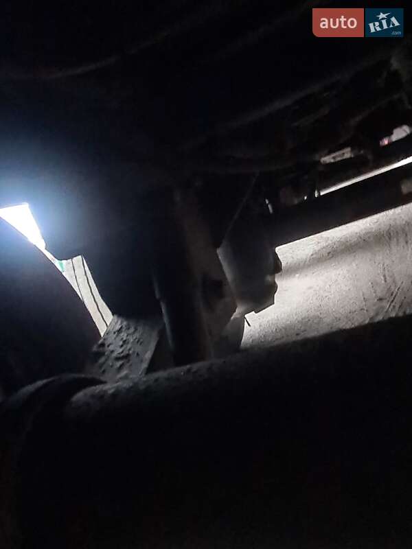 Тентованный борт (штора) - полуприцеп Renders В20 2005 в Днепре фото 4 Тентованный борт (штора) - полуприцеп Renders В20 2005 в Днепре