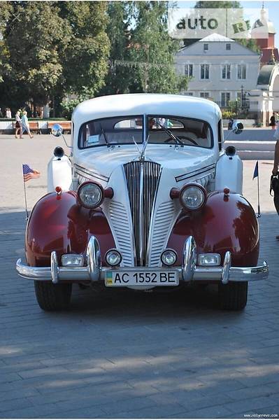 Седан Ретро автомобілі Класичні 1937 в Луцьку